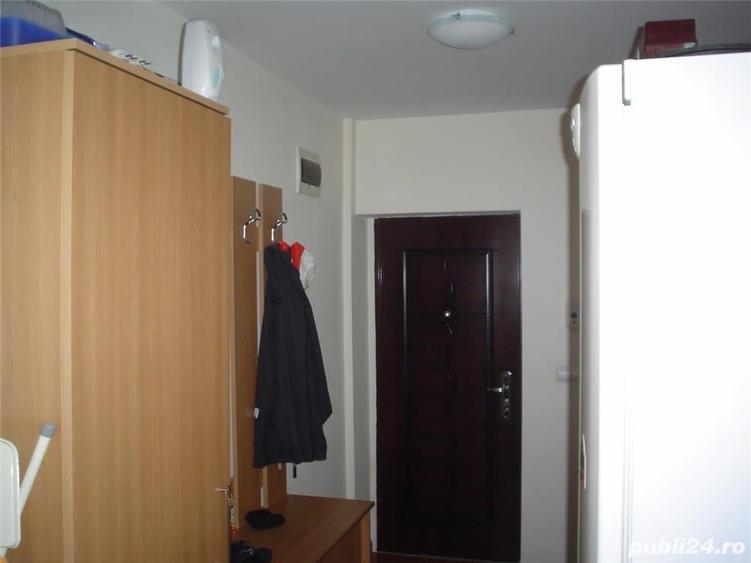 Apartament cu 3 camere decomandat în Independenței