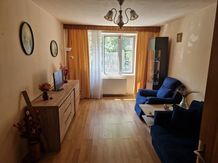 Apartament cu 2 camere circular în Astra