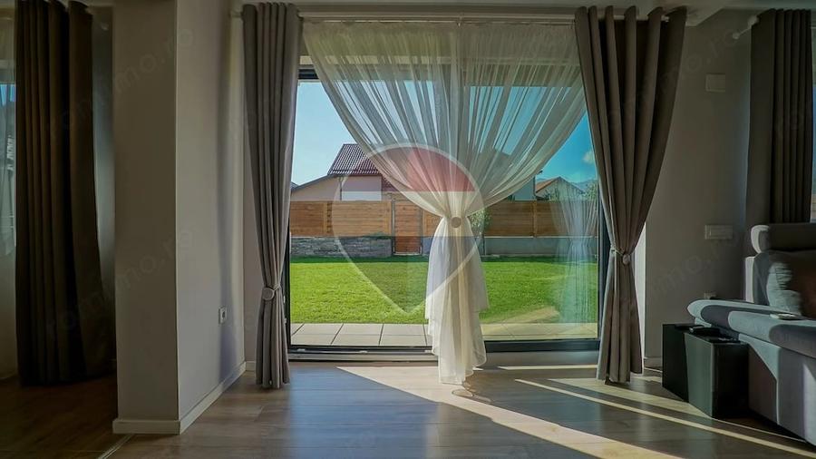 Casă cu Teren 400 Mp în Tărlungeni
