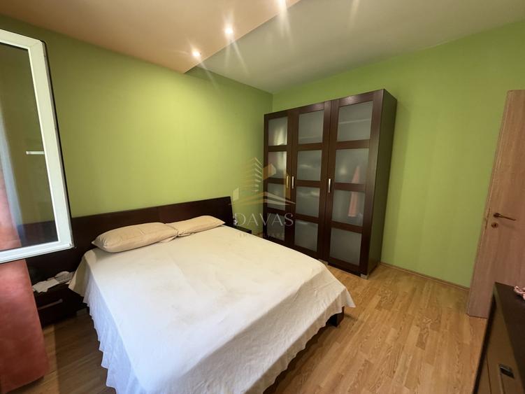 Casă individuală cu 5 camere cu Garaj în Făget