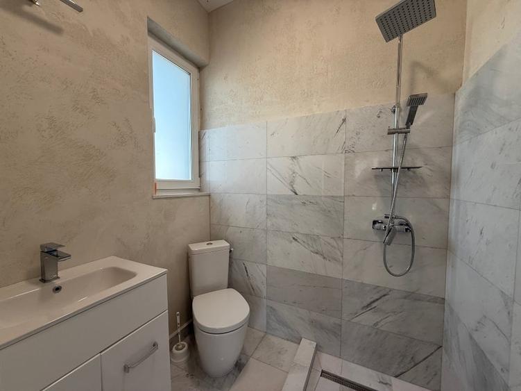 Casă individuală cu 4 camere cu Garaj în Corbeanca