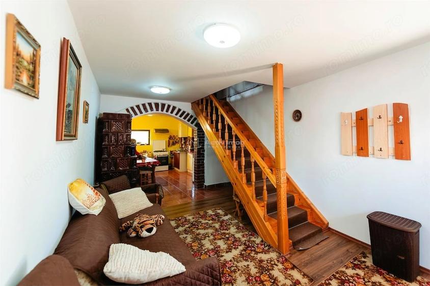 Spațiu comercial, de 579 mp, în Runcu
