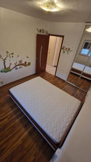 Apartament cu 3 camere decomandat în Galata