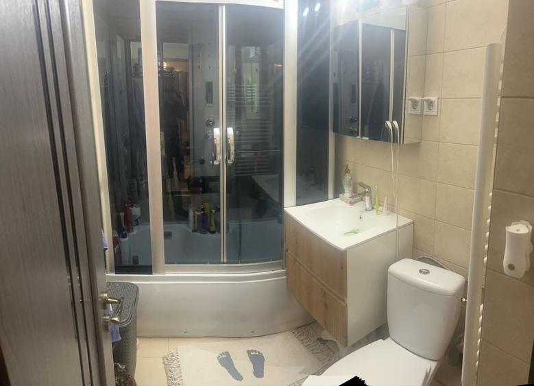 Apartament cu 3 camere decomandat în Mărăști