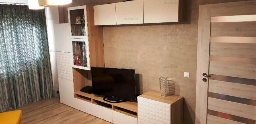 Apartament cu 3 camere decomandat în Ultracentral