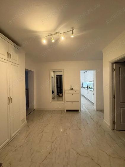Casă cu 5 camere cu Teren 400 Mp în Haieu