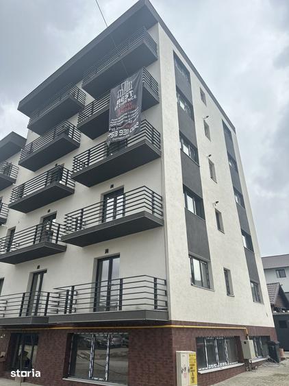 Apartament cu 3 camere decomandat în Socola