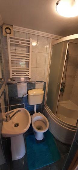 Casă cu 2 camere în Central
