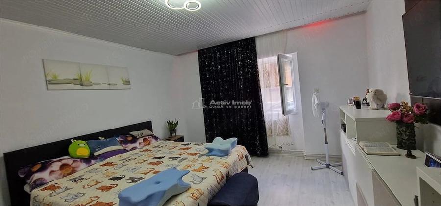 Casă cu Teren 216 Mp în Muncitoresc
