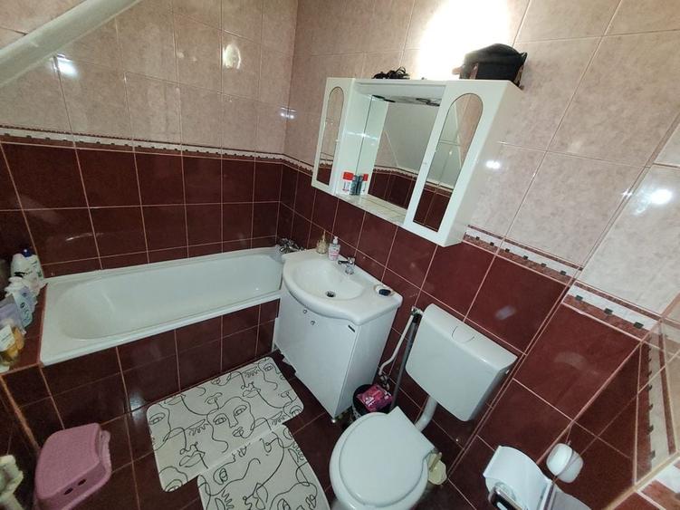 Apartament cu 2 camere nedecomandat în Central