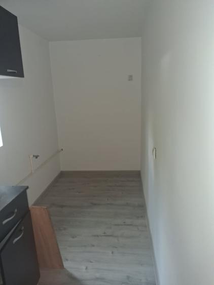Casă cu 3 camere cu Teren 1500 Mp în Central