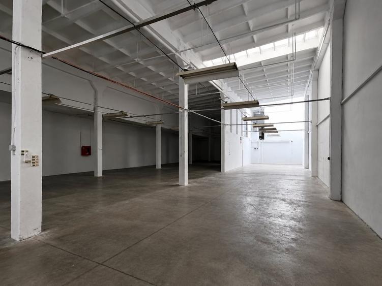 Spațiu industrial, de 651.90002441406 mp, în Dudești