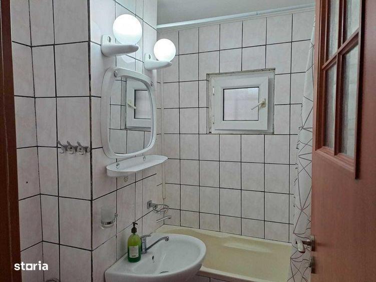 Apartament cu 2 camere decomandat în Micro 16