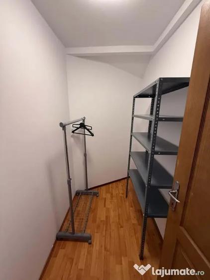 Apartament cu 2 camere semidecomandat în Europa