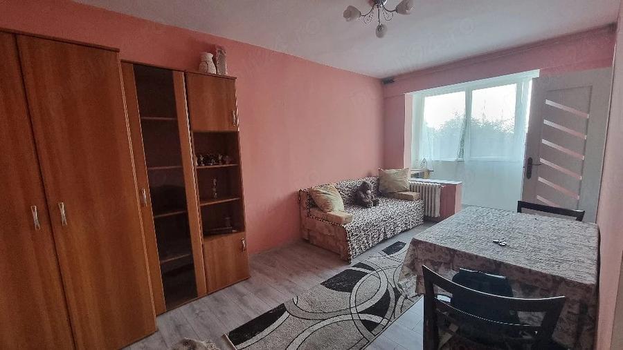 Garsonieră decomandată în Sângeorgiu de Mureș