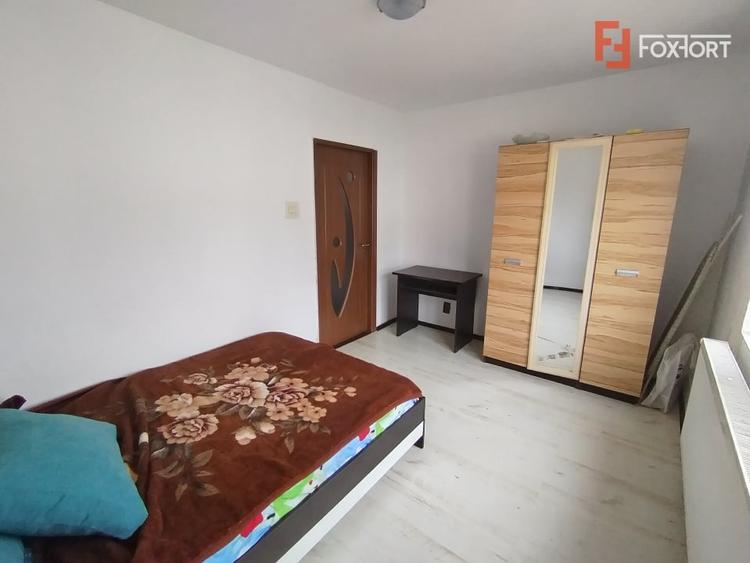 Apartament cu 2 camere semidecomandat, mobilat în Dâmbovița