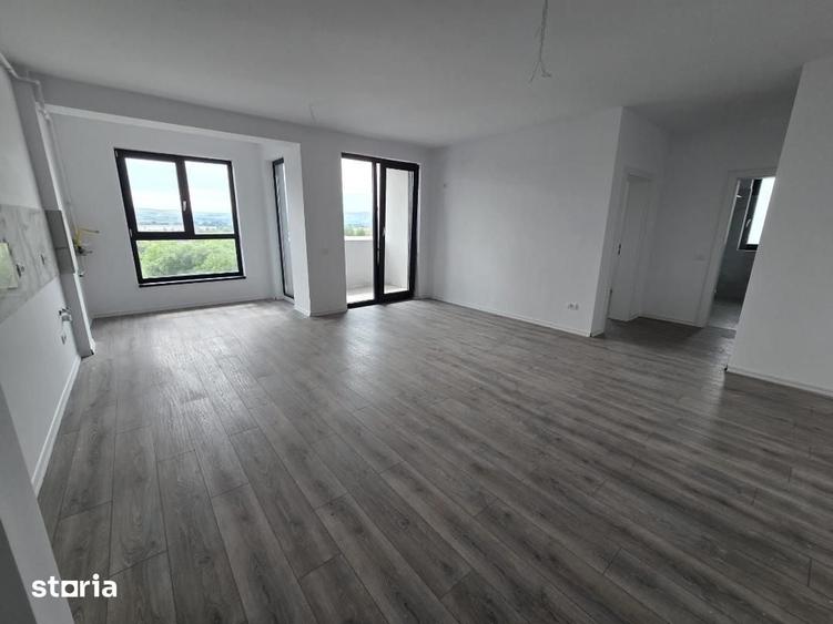 Apartament cu 3 camere în Cetate