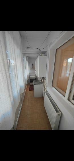 Apartament cu 2 camere decomandat în Craiovița Nouă