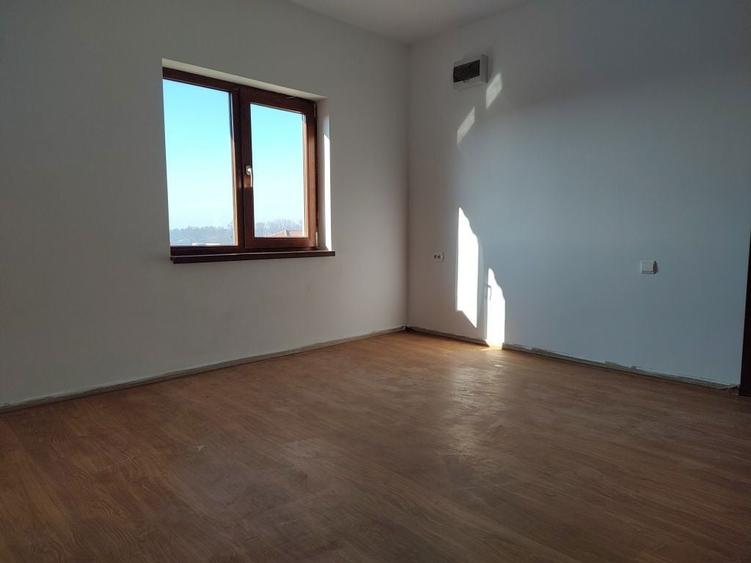 Casa P+M 150mp, teren 500mp si deschidere pe doua strazi - 7