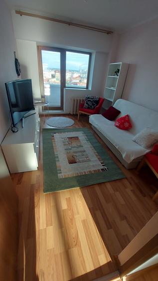 Apartament cu 3 camere decomandat în Popoveni