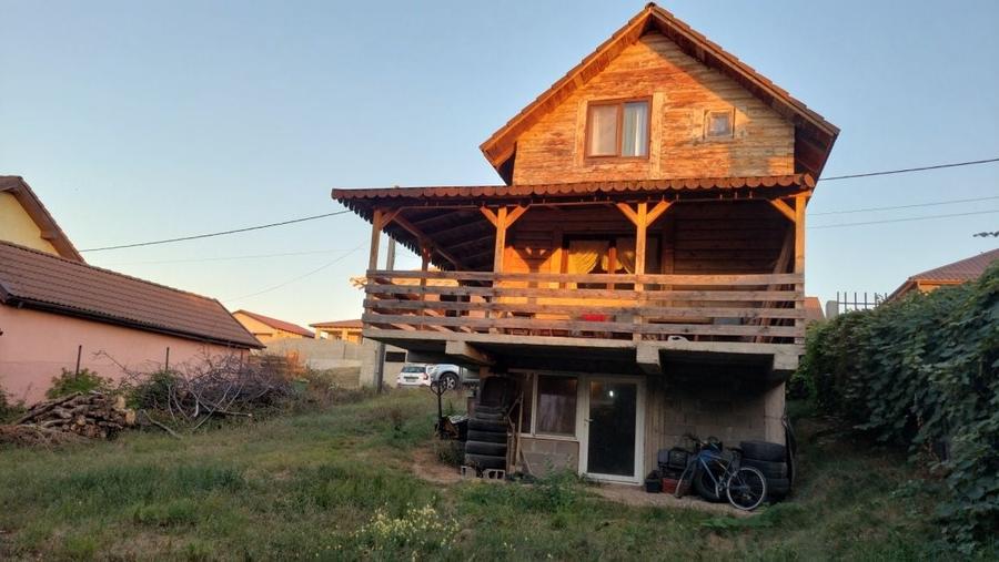 Casă cu 4 camere în Cihei