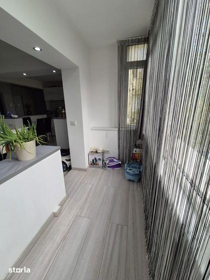 Apartament cu 2 camere decomandat, mobilat în Sud