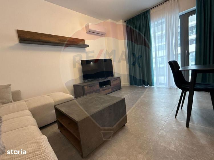 Apartament cu 2 camere, mobilat în Tei