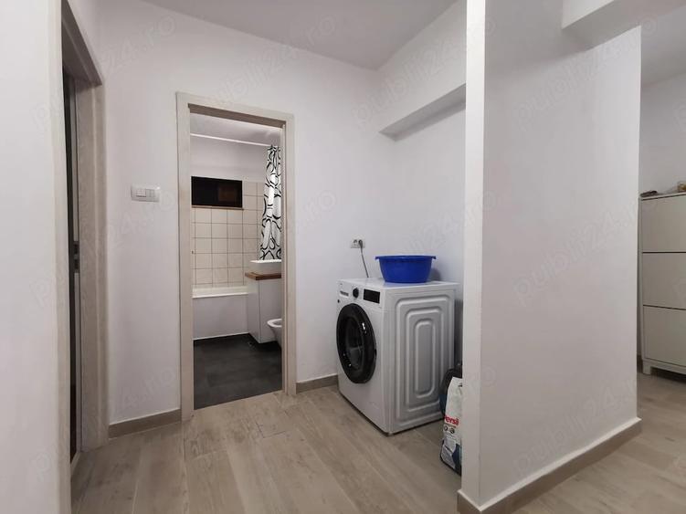 Apartament cu 4 camere decomandat în Complex Studențesc