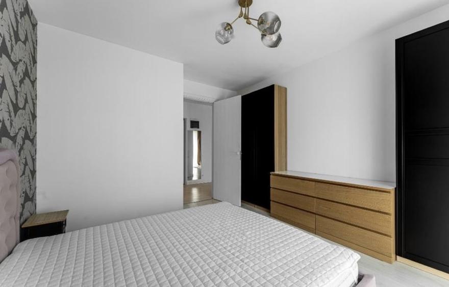 Apartament cu 2 camere semidecomandat, mobilat în Aviației