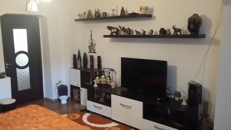 Casă cu 4 camere cu Teren 300 Mp în Central
