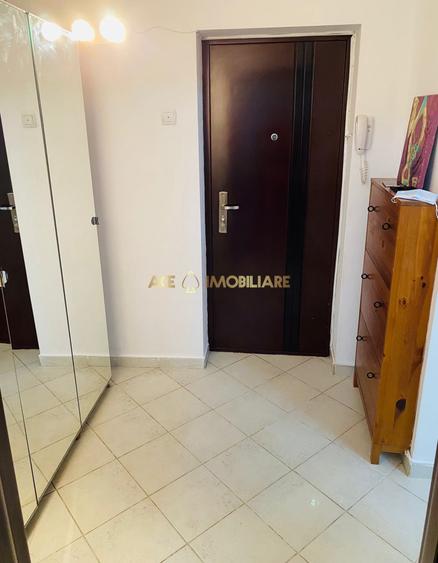 Apartament cu 2 camere semidecomandat, mobilat în Moșilor