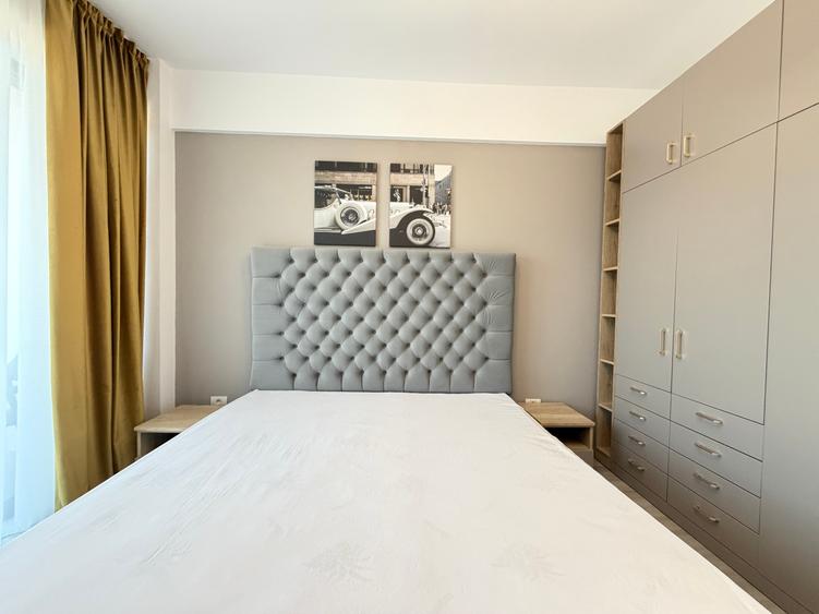Apartament cu 2 camere decomandat în Girocului