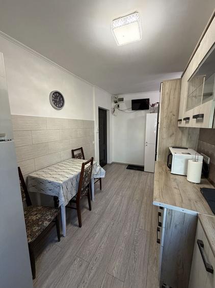 Dau in chirie apartament 2 camere Rogerius - 9