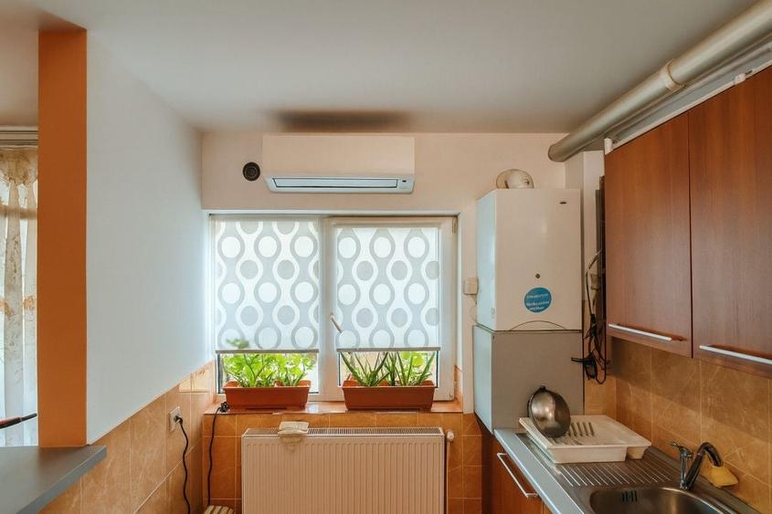 Apartament cu 2 camere semidecomandat în Valea Aurie