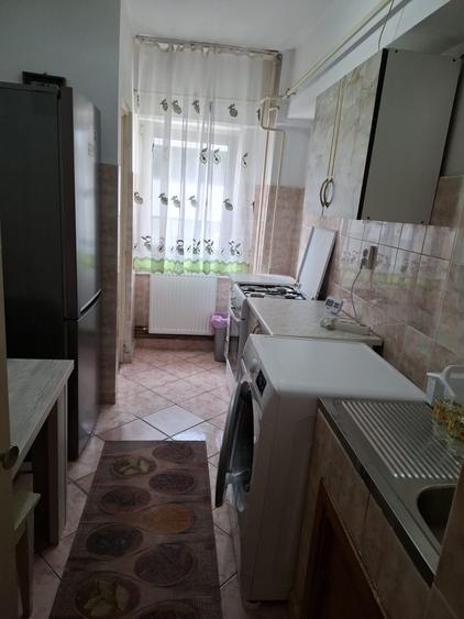 Apartament cu 2 camere decomandat în Exterior Vest