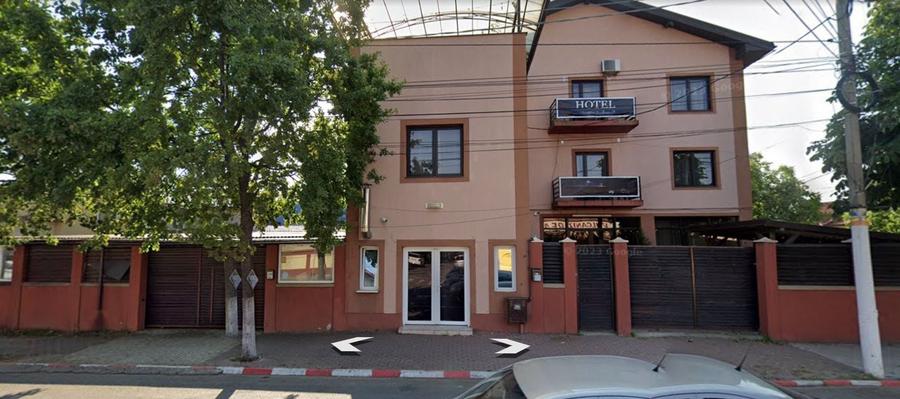 Spațiu comercial, de 600 mp, în Central