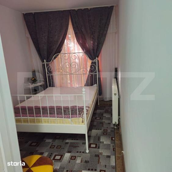 Casă cu 7 camere cu Teren 250 Mp în Răzvad
