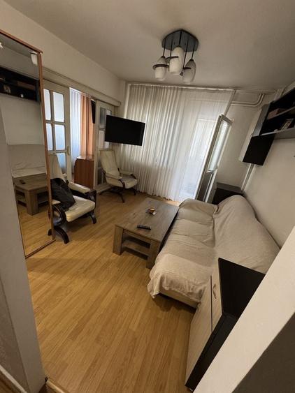 Garsonieră decomandată în Găvana