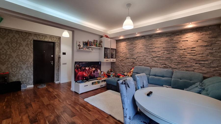 Apartament cu 2 camere decomandat în Cișmigiu