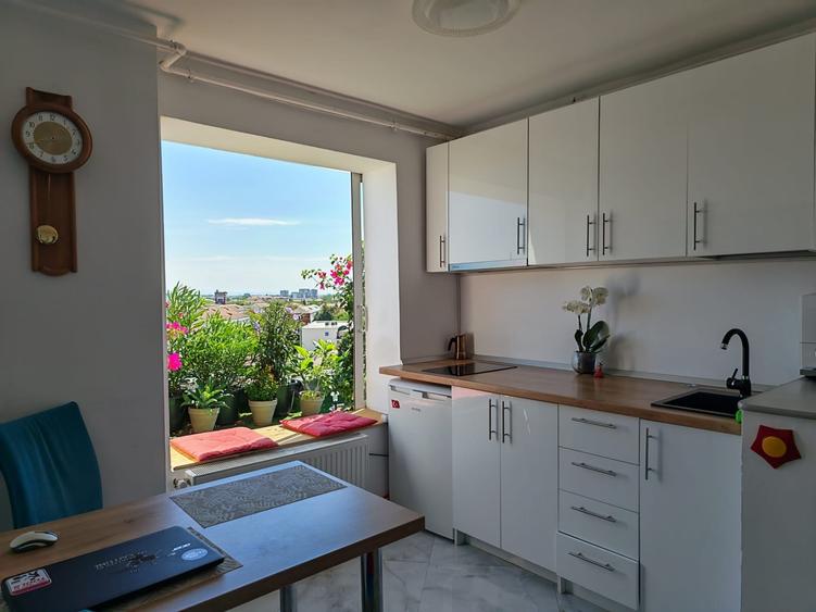 Garsonieră decomandată, mobilată în Complex Studențesc
