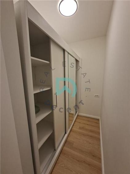 Apartament cu 2 camere semidecomandat, mobilat în Centrul Istoric