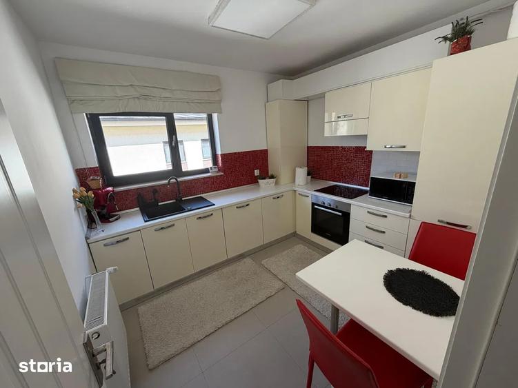 Apartament cu 2 camere decomandat, mobilat în Borhanci