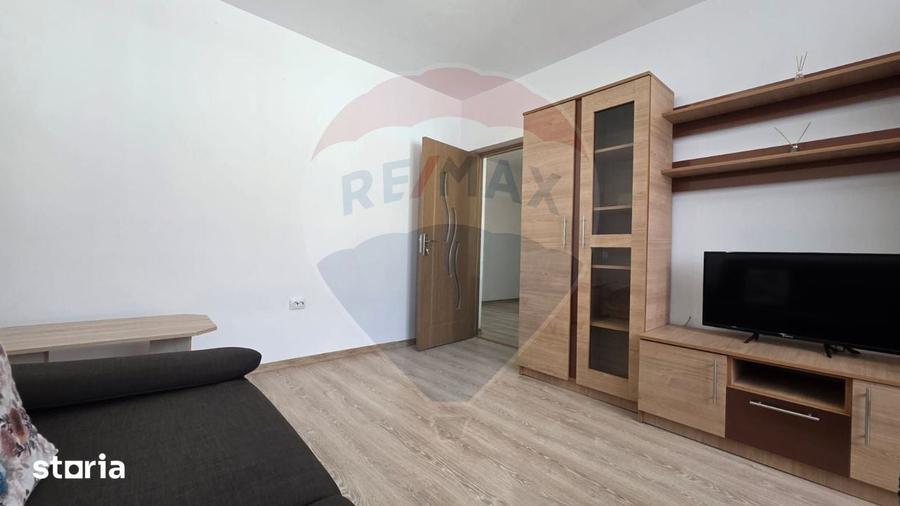 Apartament cu 3 camere în Vitrometan