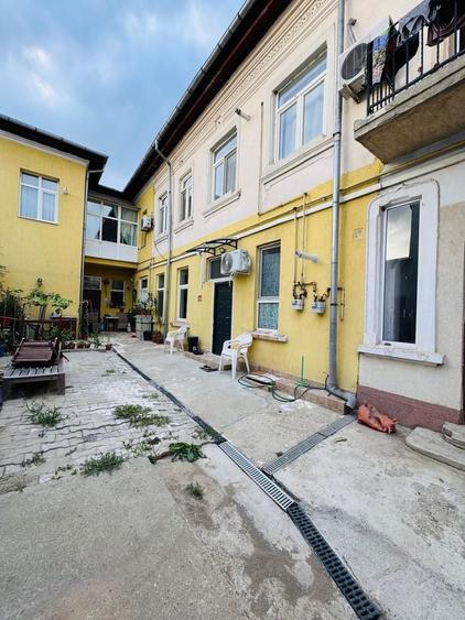 Apartament cu 2 camere semidecomandat, mobilat în Parcul Carol