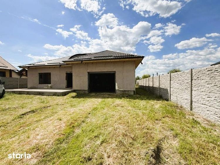 Casă cu 3 camere cu Teren 1188 Mp în Curtișoara