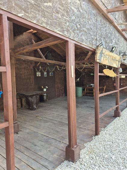 Casă cu 4 camere cu Teren 28000 Mp în Baba Ana