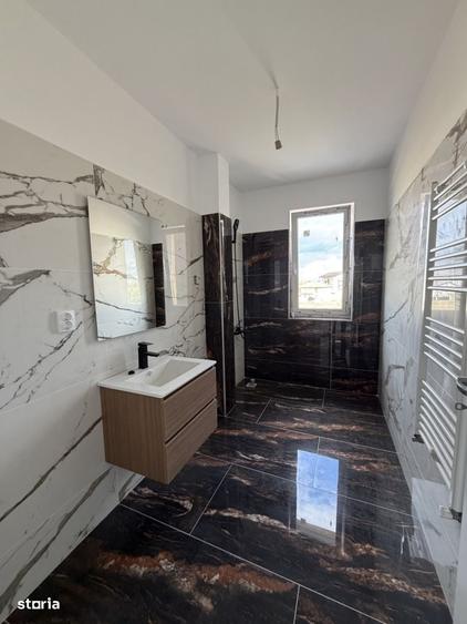 Bucatarie Inchisa, Apartament Cu 2 Camere, Giroc - 2