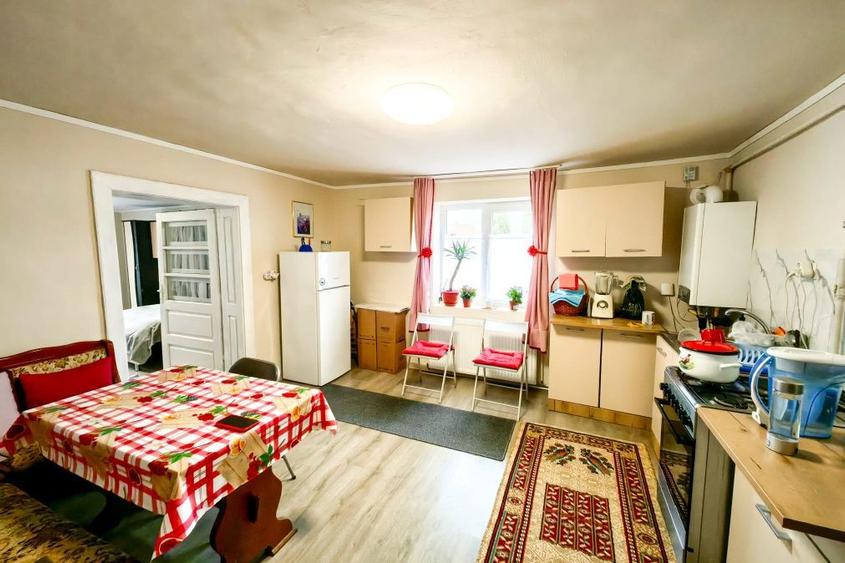 Casă cu 2 camere în Central