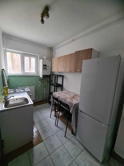 Inchiriez apartament cu doua camere city mall - 4