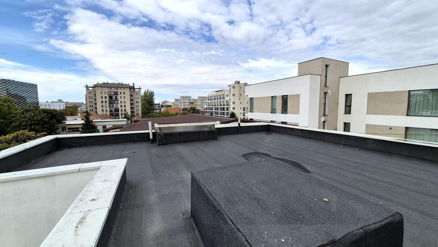 Apartament cu 2 camere semidecomandat în Polonă
